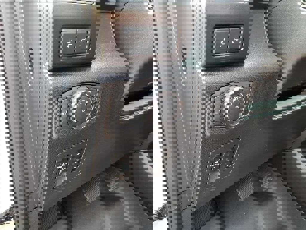 Certified 2019 Ford Expedition Limited w/ Equipment Group 302A image 21