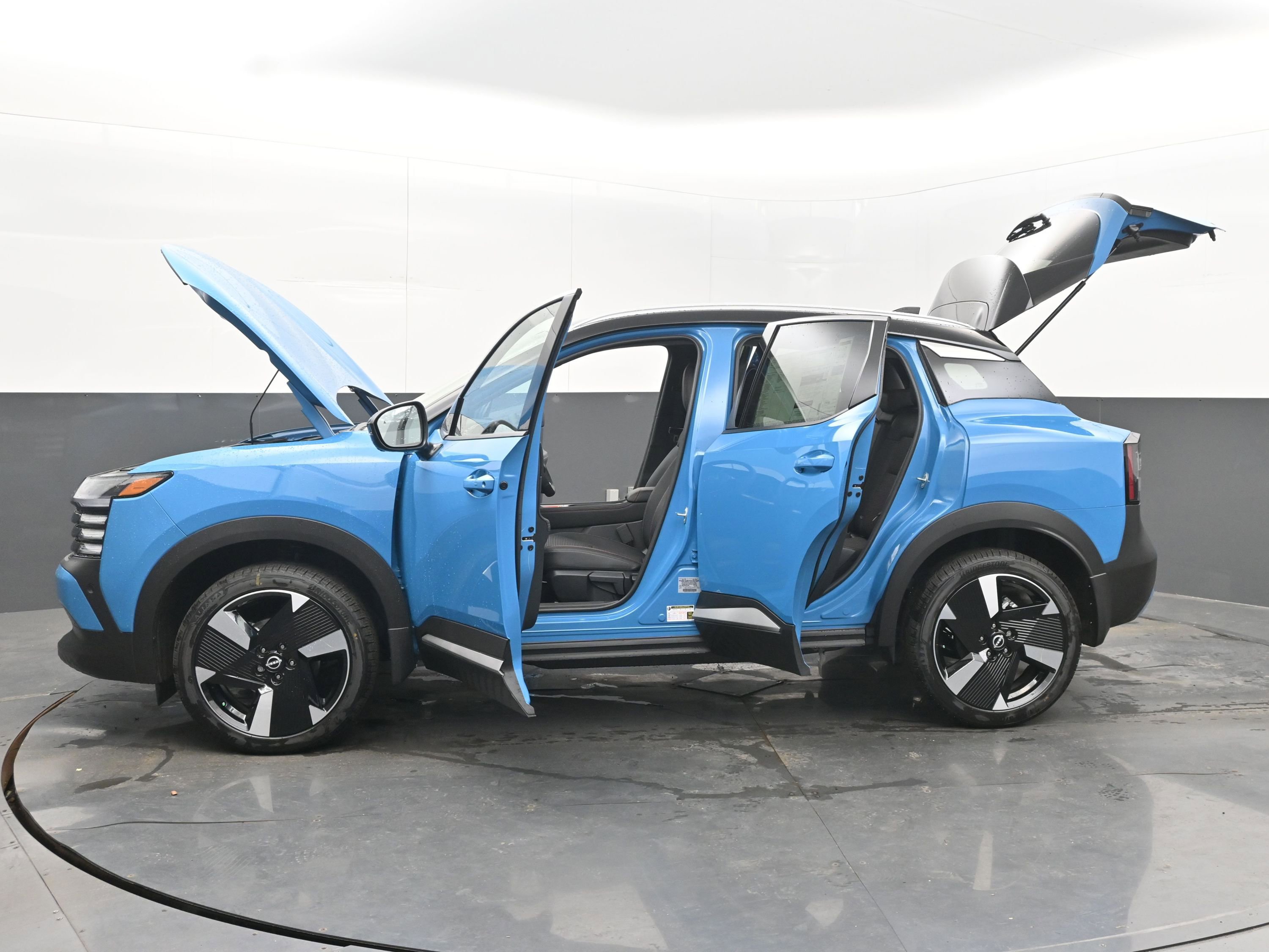 New 2025 Nissan Kicks SR image 41