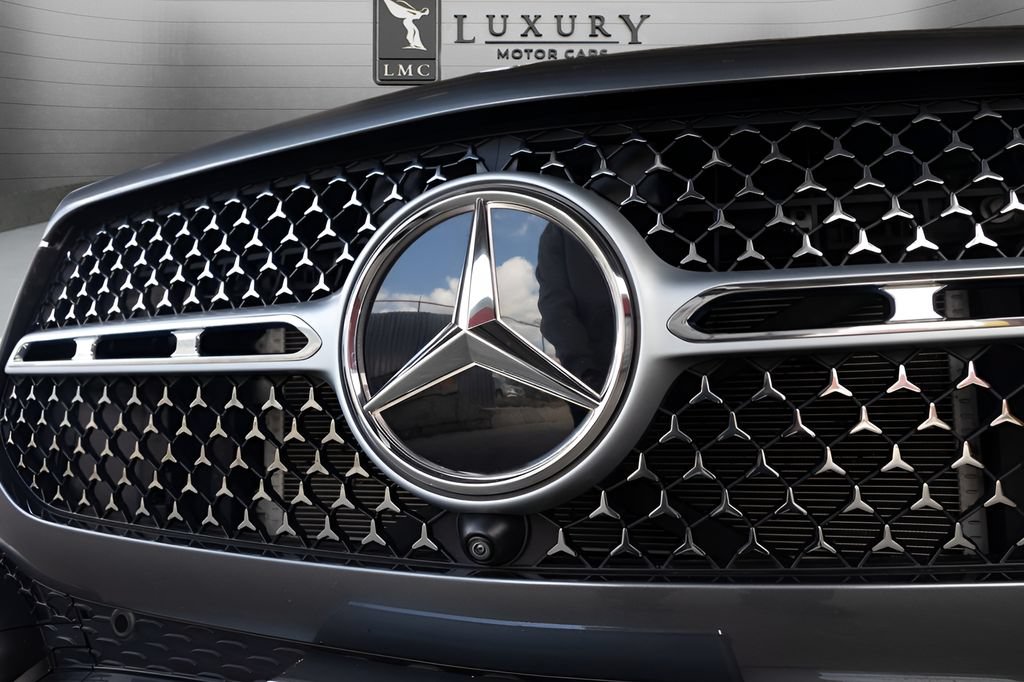 Used 2024 Mercedes-Benz GLE 350 4MATIC image 14