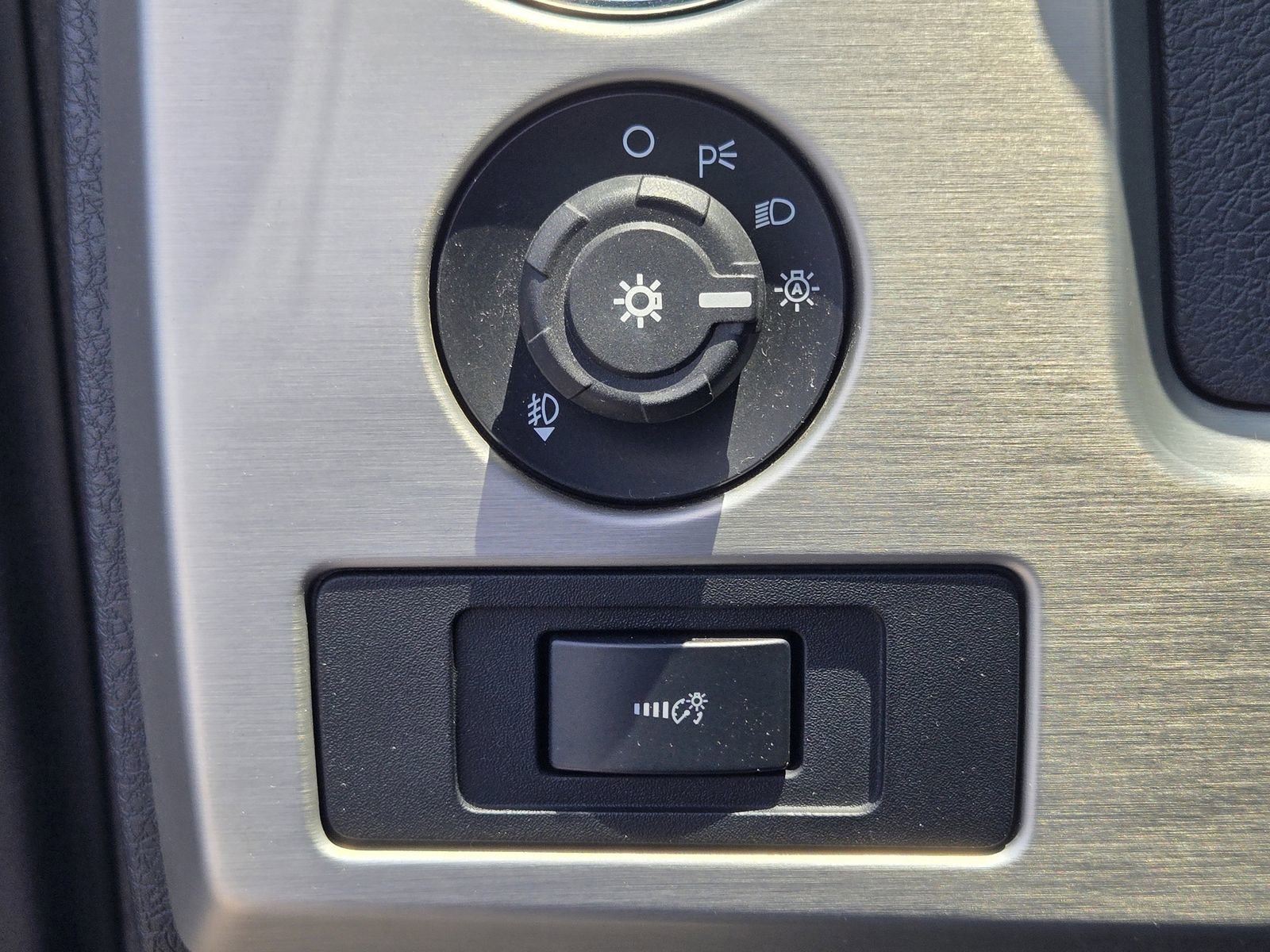 Used 2013 Ford F150 Platinum AWD/4WD image 19