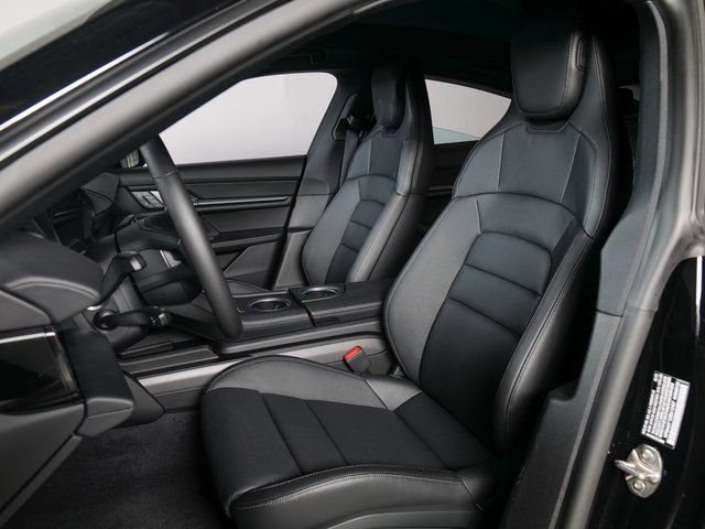 Certified 2025 Porsche Taycan AWD/4WD image 5