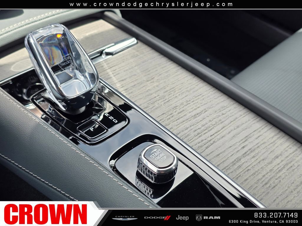 Used 2025 Volvo V90 B6 Cross Country Ultra w/ Protection Package AWD/4WD image 29