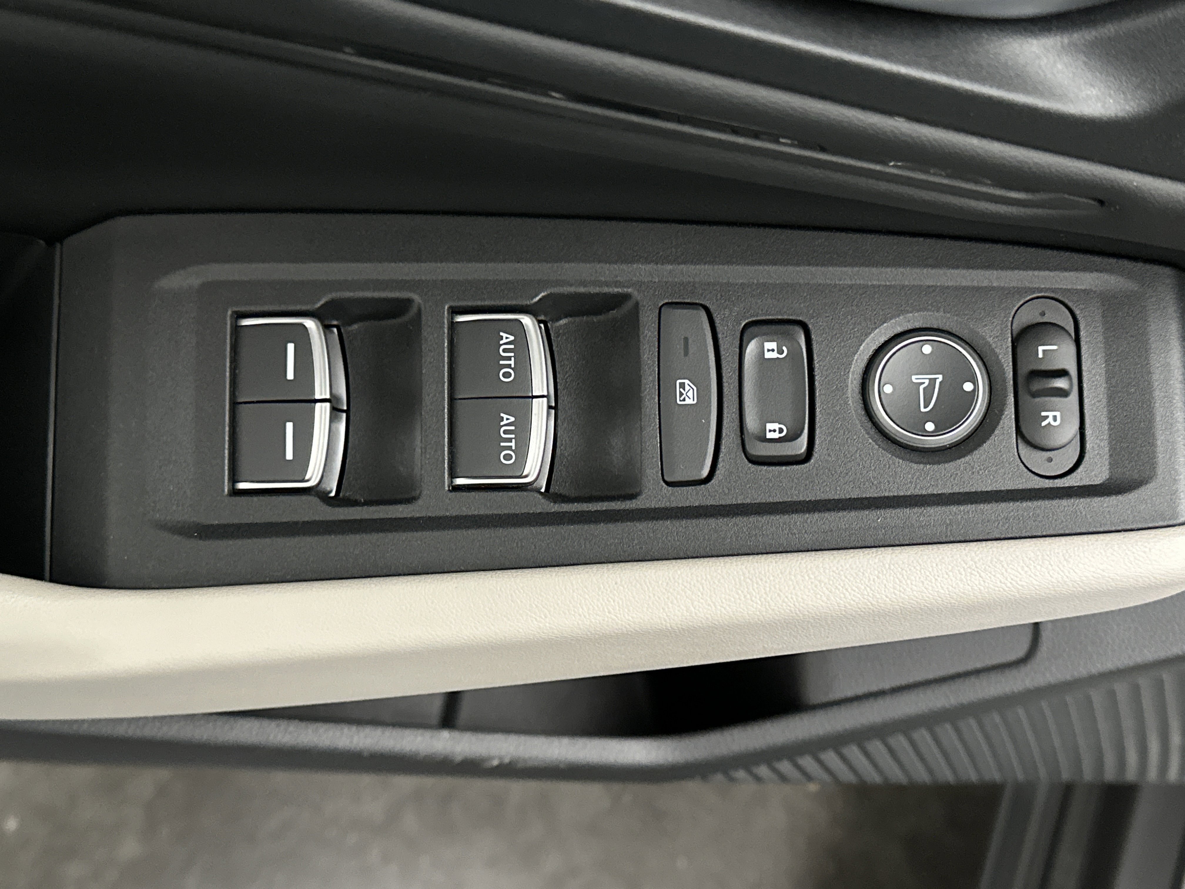 Used 2024 Honda Accord EX image 17