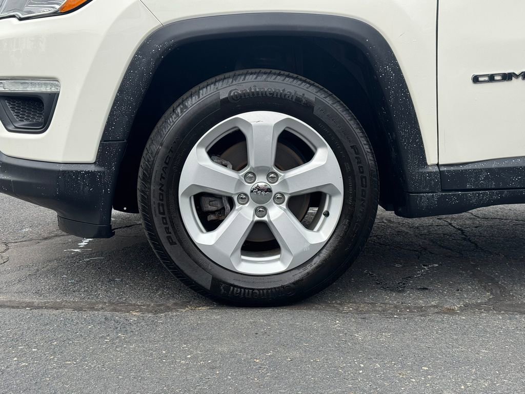 Used 2018 Jeep Compass Latitude w/ Popular Equipment Group AWD/4WD image 10