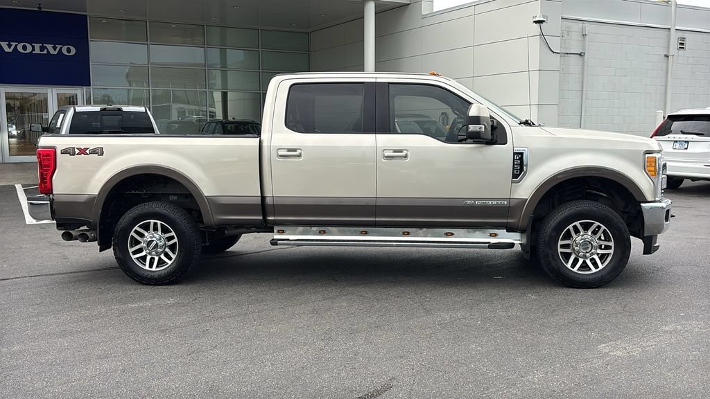 Used 2017 Ford F250 Lariat w/ Lariat Value Package AWD/4WD image 26