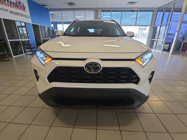 Used 2021 Toyota RAV4 XLE w/ Carpet Mat Package (TMS) image 3