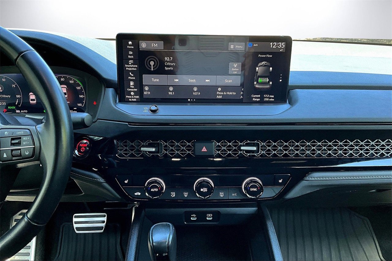 Used 2023 Honda Accord Sport image 11