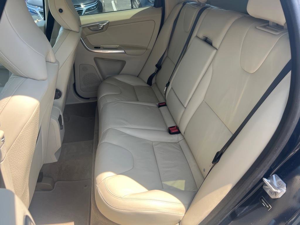 Used 2014 Volvo XC60 T6 AWD/4WD image 14