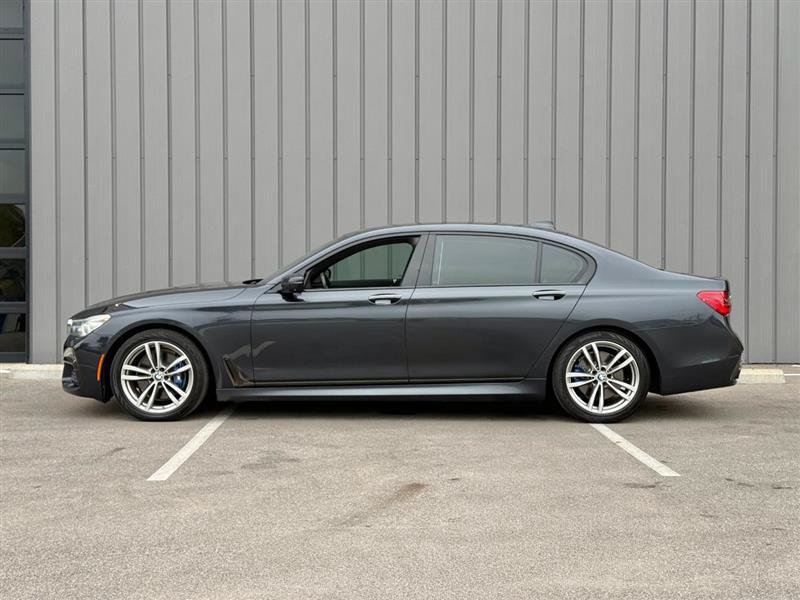 Used 2016 BMW 740i RWD image 9
