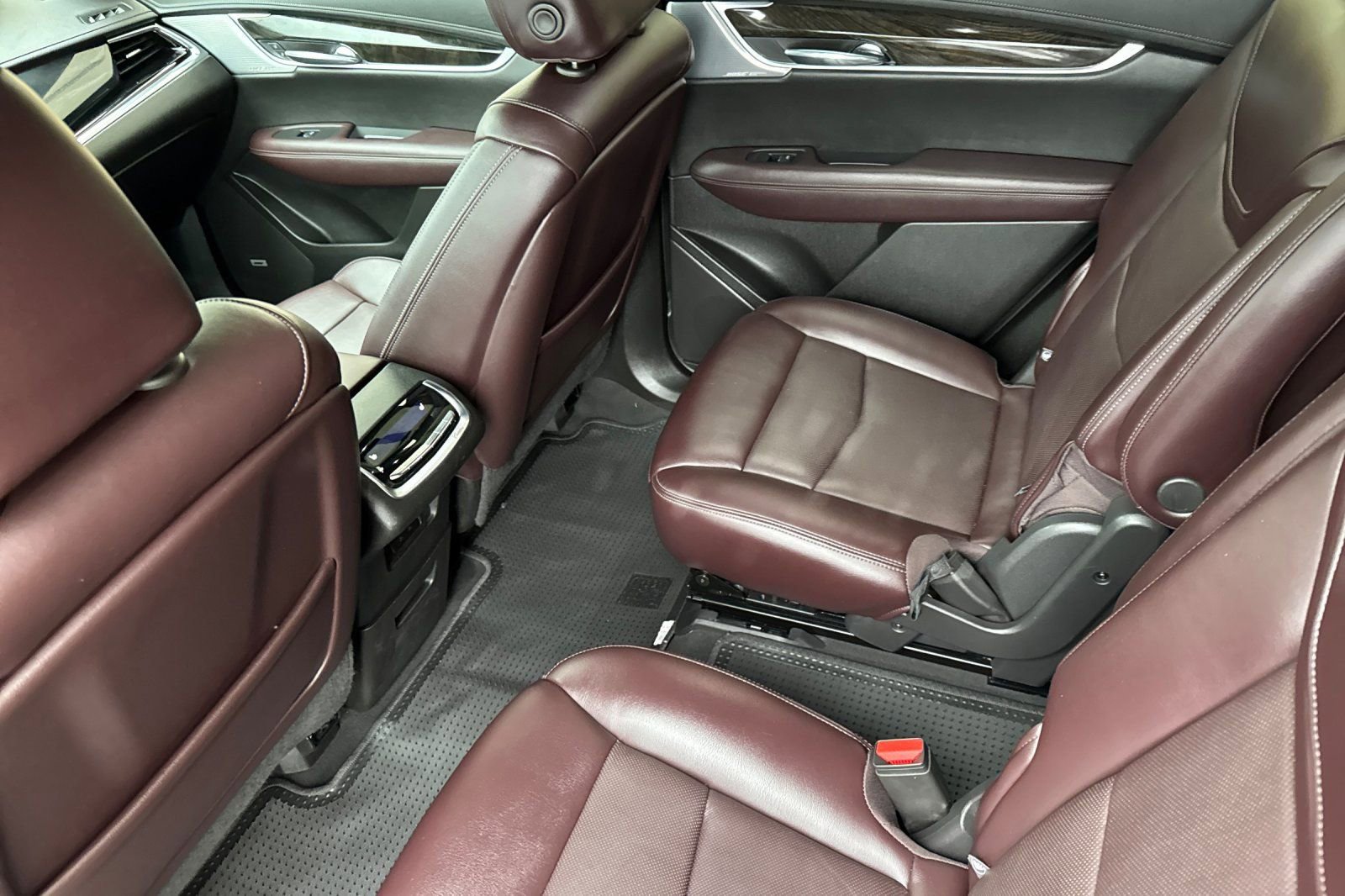 Used 2023 Cadillac XT6 Premium Luxury w/ Technology Package AWD/4WD image 11