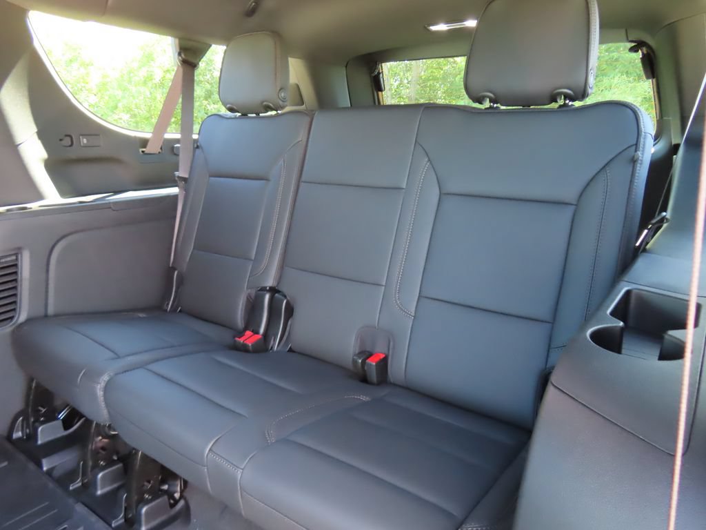 New 2026 Chevrolet Suburban High Country AWD/4WD image 29