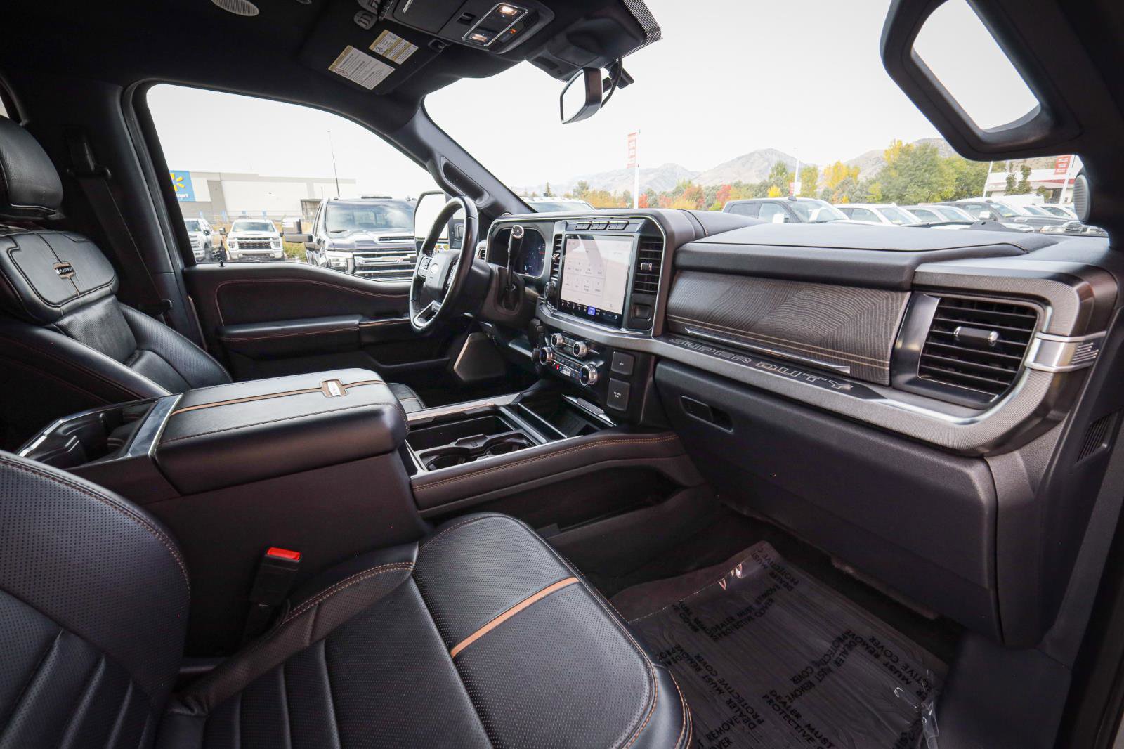 Used 2023 Ford F350 Platinum w/ Tremor Off-Road Package image 23