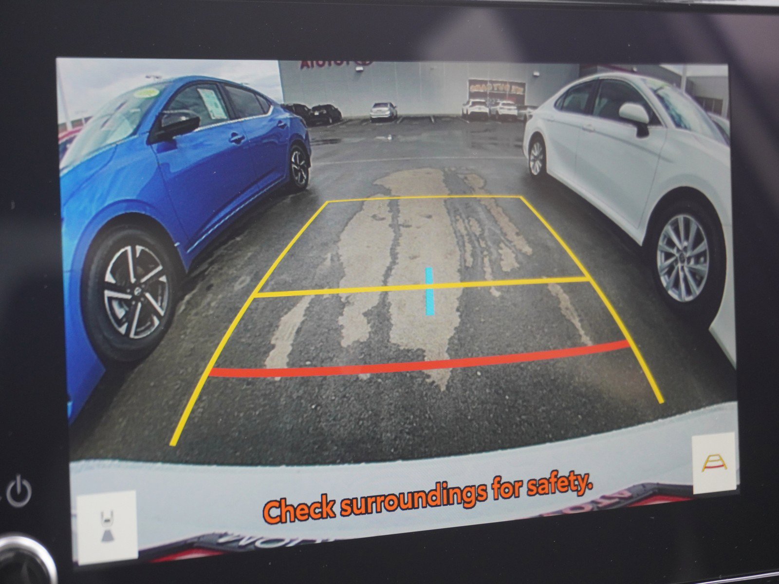 Used 2025 Toyota Camry SE FWD image 25