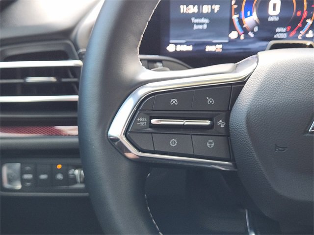 Used 2025 Chevrolet Traverse Z71 w/ Enhanced Driving Package AWD/4WD image 29