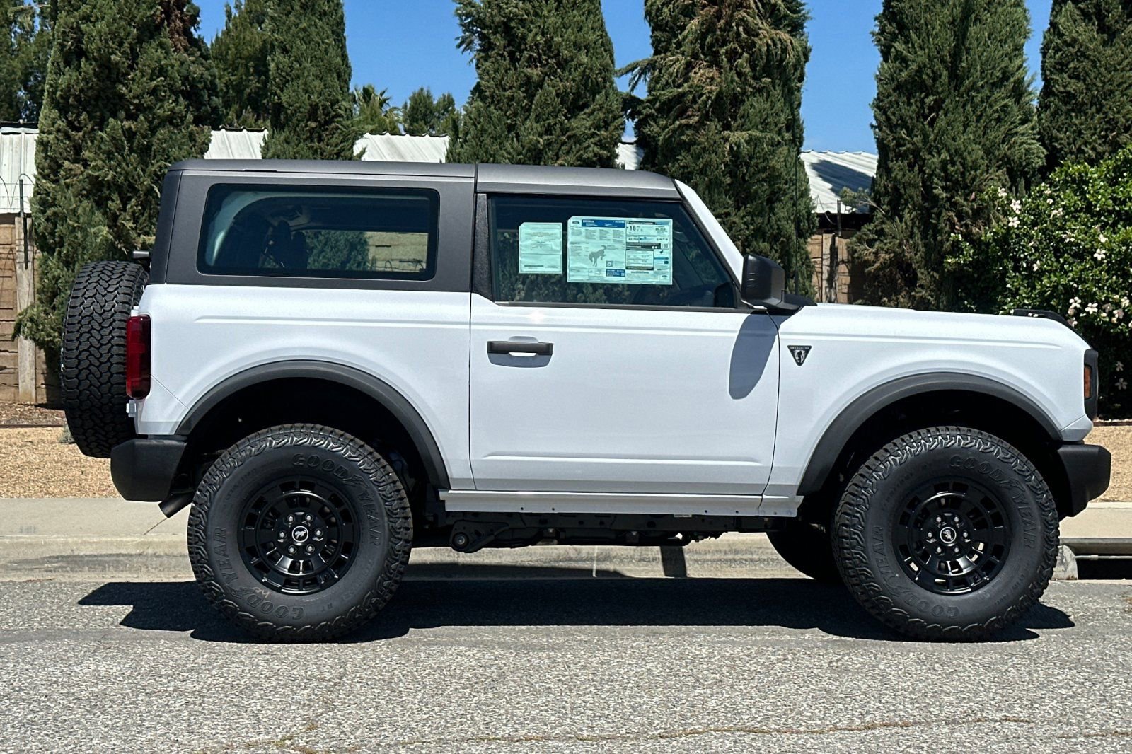 New 2026 Ford Bronco 2-Door image 3