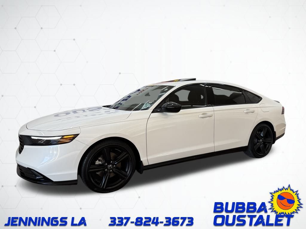 Used 2025 Honda Accord Sport image 2