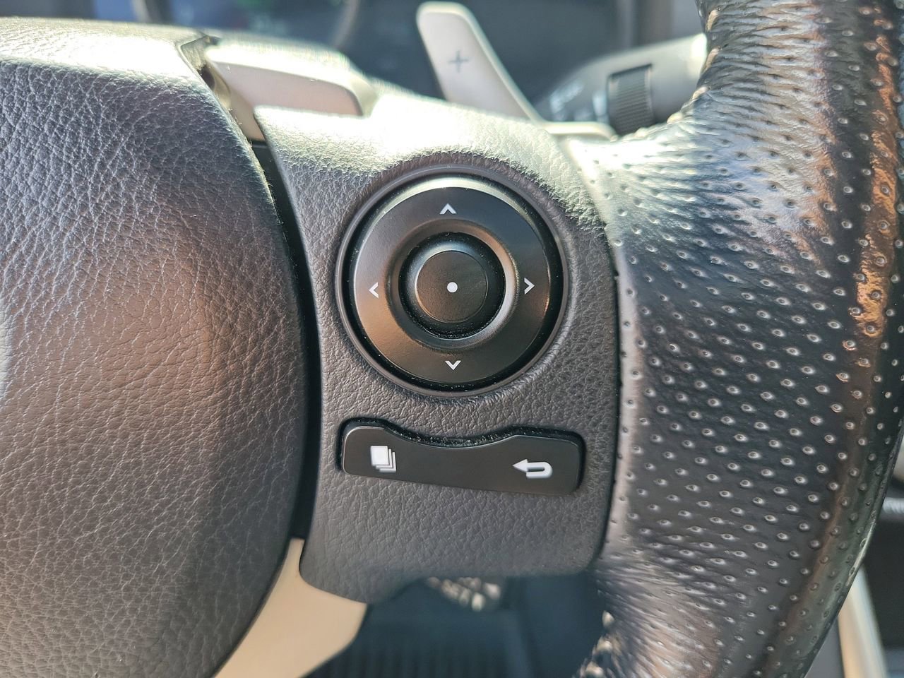 Used 2016 Lexus IS 200t w/ F Sport Package image 21