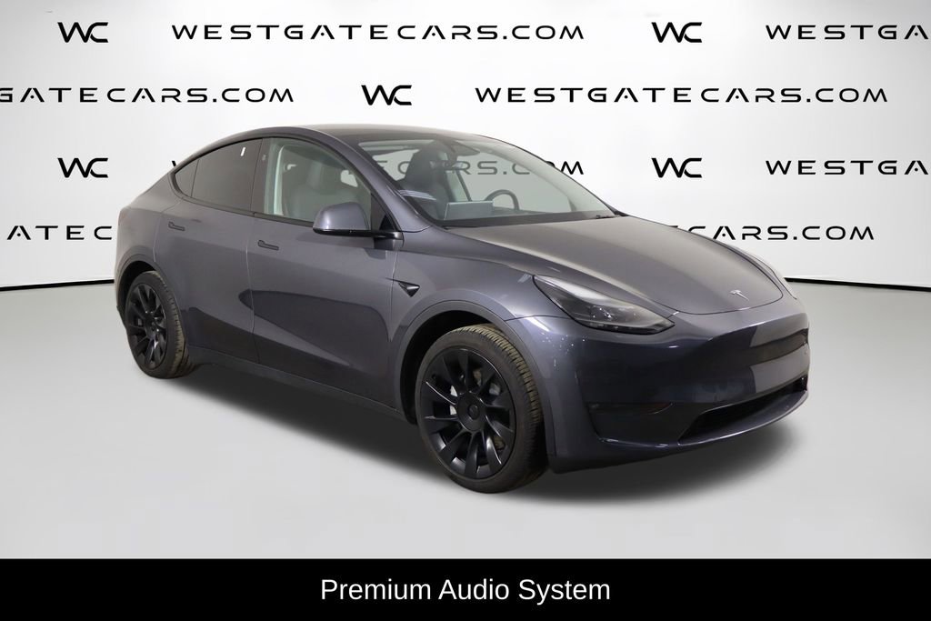 Used 2023 Tesla Model Y 2WD image 4