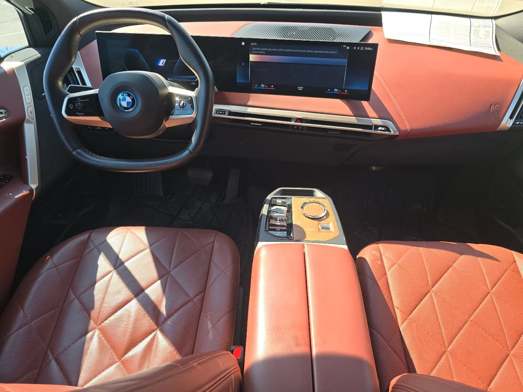 Used 2022 BMW iX xDrive50 w/ Premium Package AWD/4WD image 21