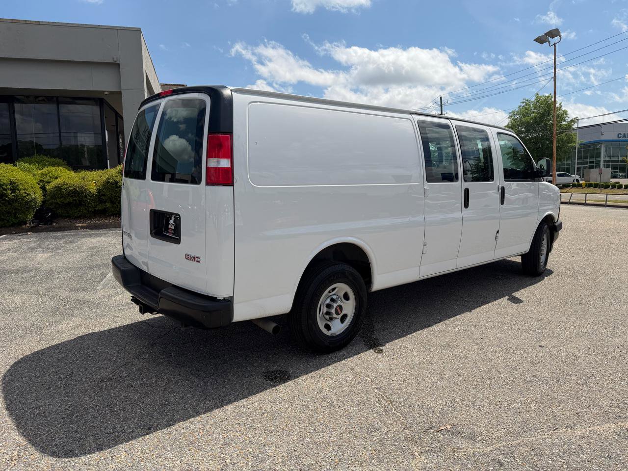 Used 2022 GMC Savana 2500 Extended w/ Driver Convenience Package RWD image 8