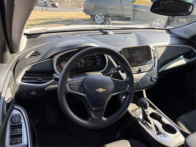 Used 2024 Chevrolet Malibu LT image 14