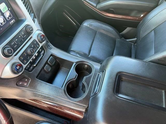 Used 2019 GMC Yukon SLT w/ Graphite Performance Edition AWD/4WD image 27