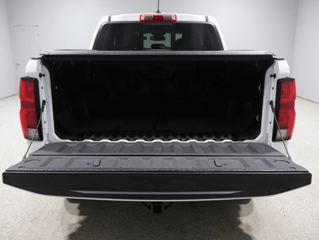 Used 2023 Chevrolet Colorado Z71 w/ Z71 Convenience Package 2 AWD/4WD image 5