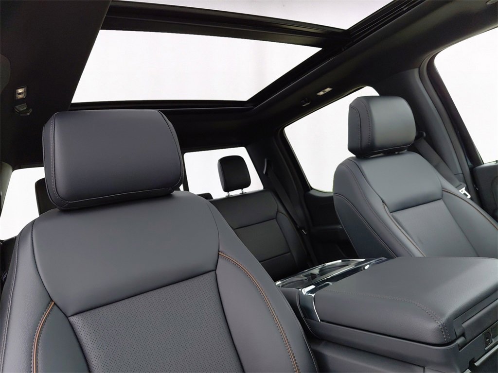 New 2025 Ford F150 Lariat w/ Equipment Group 501A Mid image 15