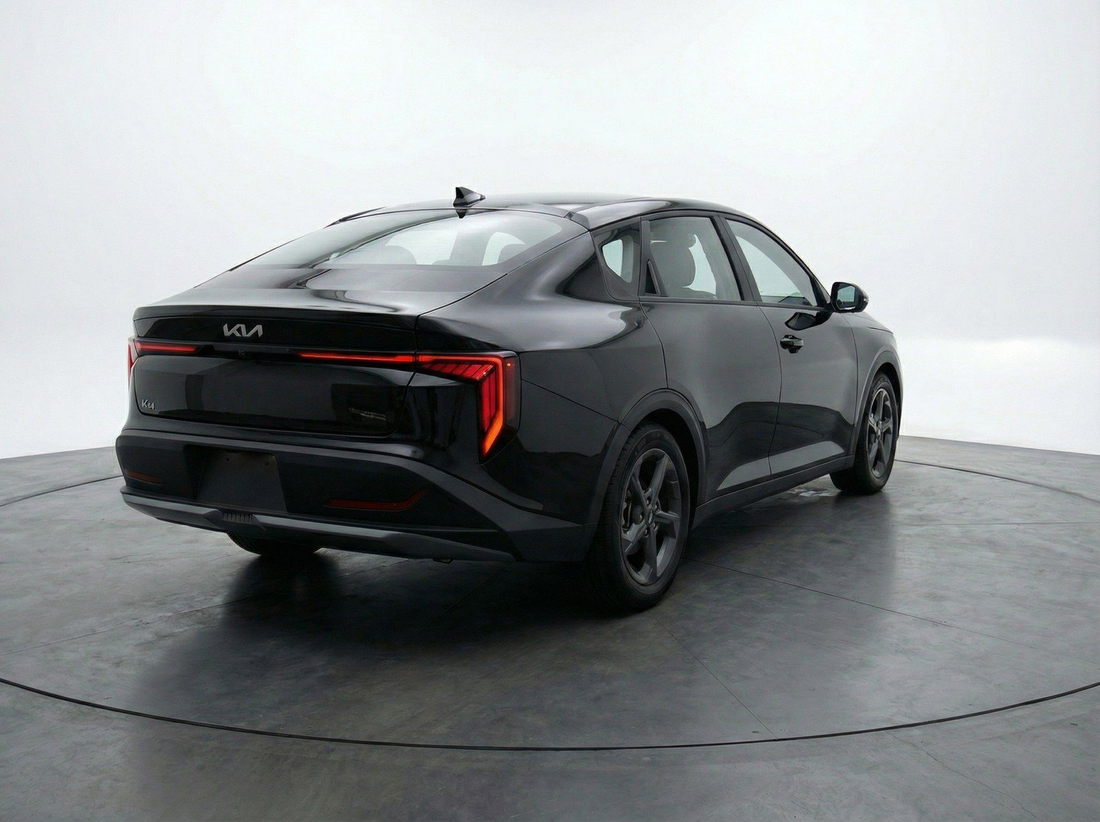 Used 2025 Kia K4 LXS image 9