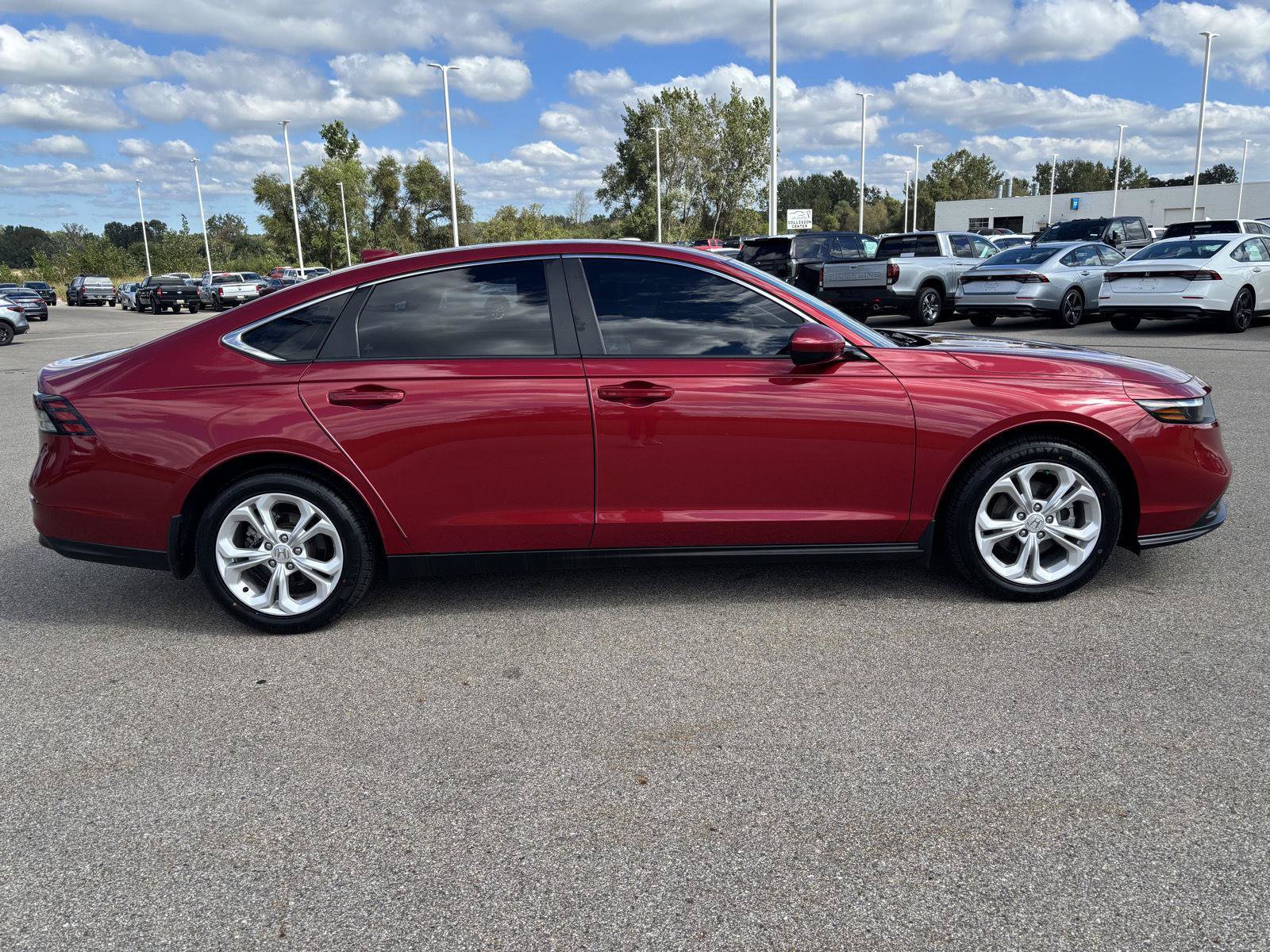 Used 2025 Honda Accord LX image 4