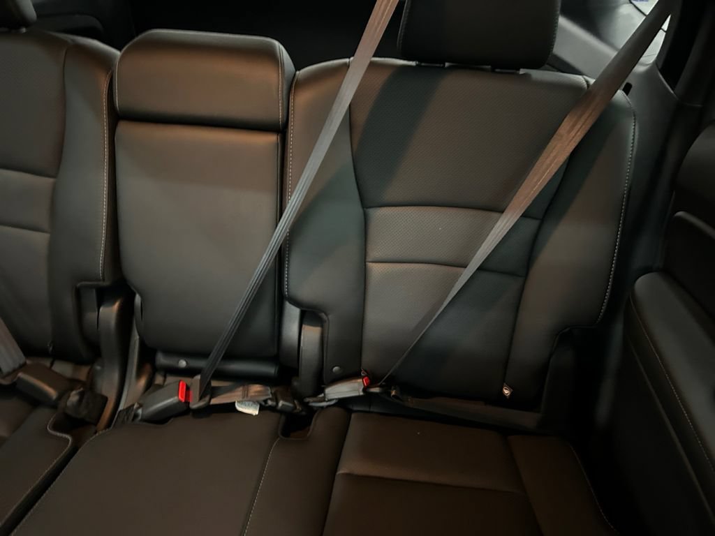 Certified 2025 Honda Passport EX-L image 16