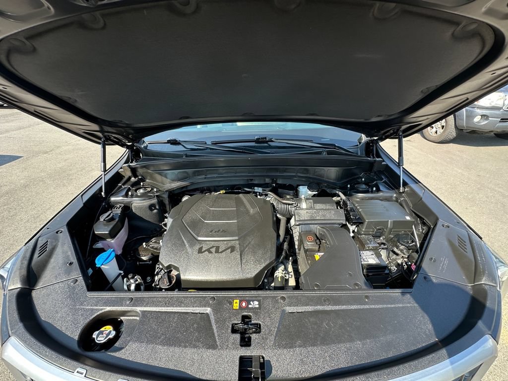 Used 2025 Kia Telluride S FWD image 27