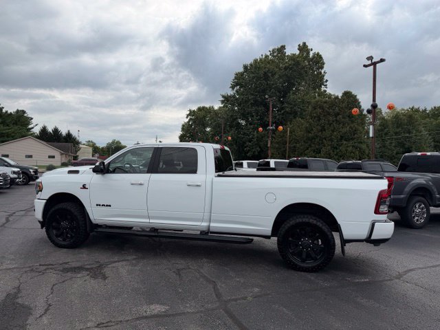 Used 2022 RAM 3500 Big Horn w/ Night Edition AWD/4WD image 11