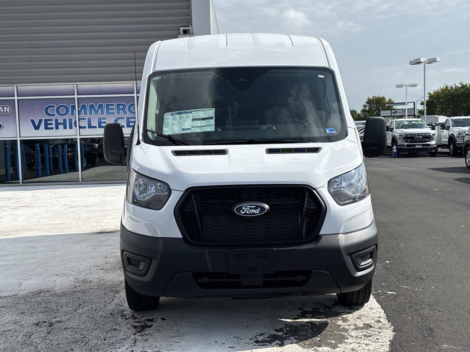 New 2026 Ford Transit 250 148 Medium Roof w/ Load Area Protection Package RWD image 8