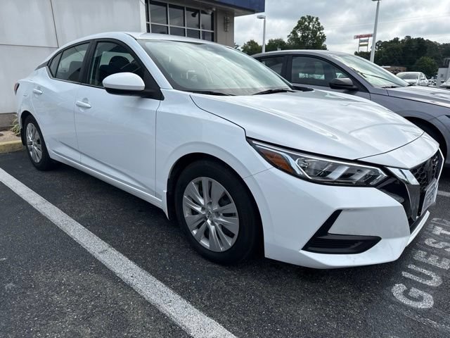 Used 2022 Nissan Sentra S FWD image 2