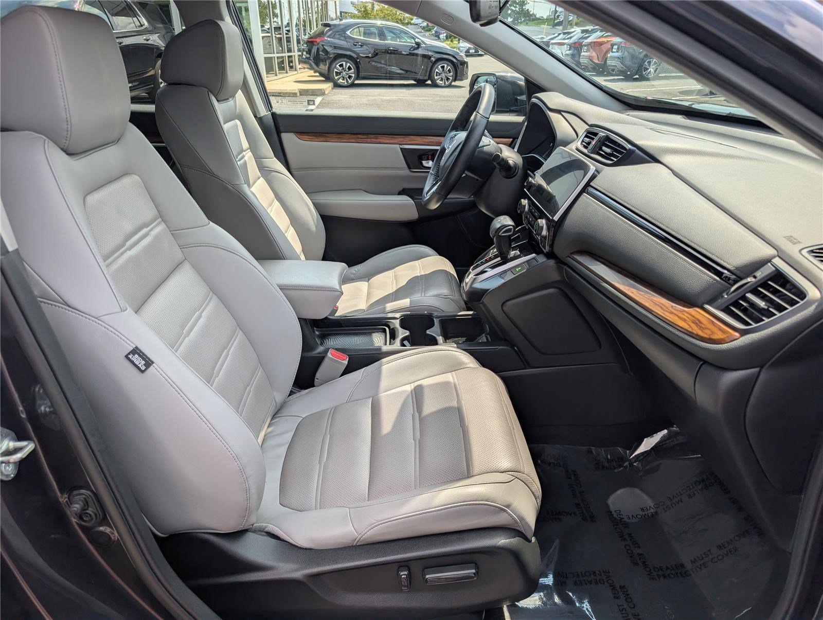 Used 2017 Honda CR-V Touring image 12
