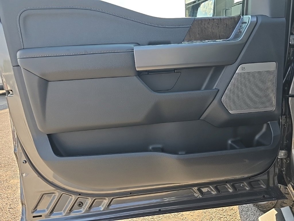 New 2026 Ford F350 Lariat image 17