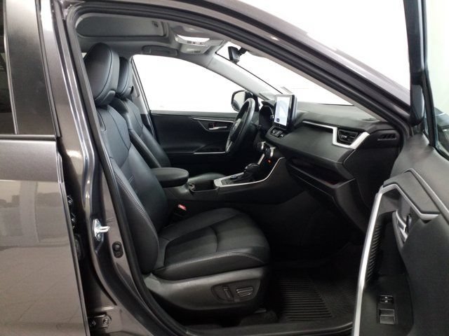 Used 2024 Toyota RAV4 Limited w/ Weather Package AWD/4WD image 17