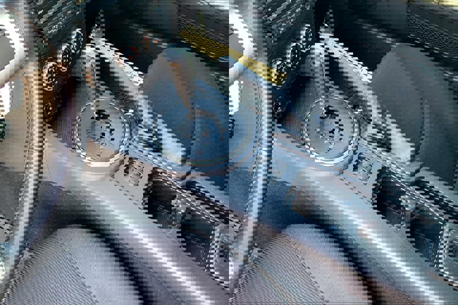 Used 2012 MAZDA MX-5 Miata Touring image 16