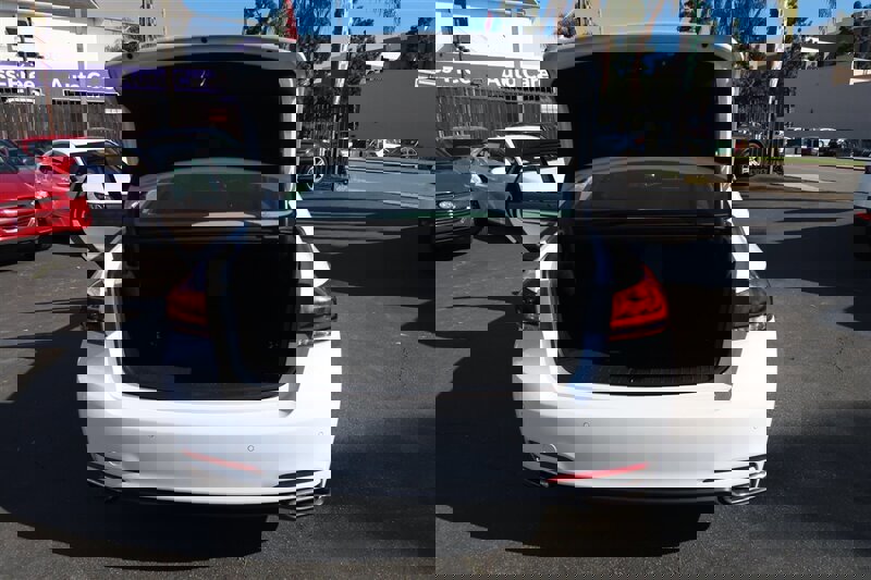 Used 2015 Hyundai Genesis 3.8 w/ Option Group 04 image 16