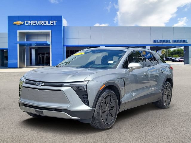 Certified 2025 Chevrolet Blazer EV LT w/ Midnight/Sport Edition FWD image 2