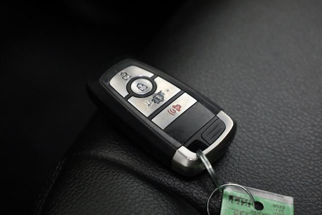 Used 2021 Ford Expedition XLT image 38