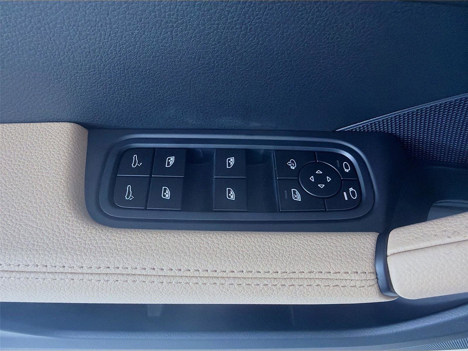 New 2026 Porsche Cayenne image 8