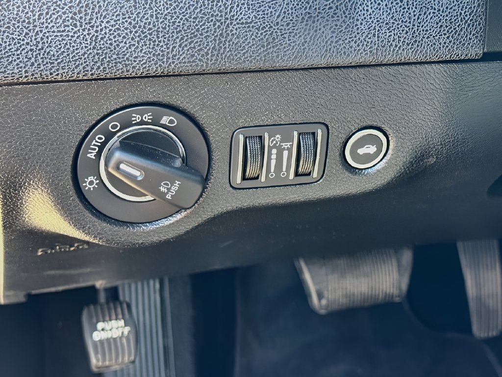 Used 2022 Chrysler 300 S w/ Comfort Group RWD image 10