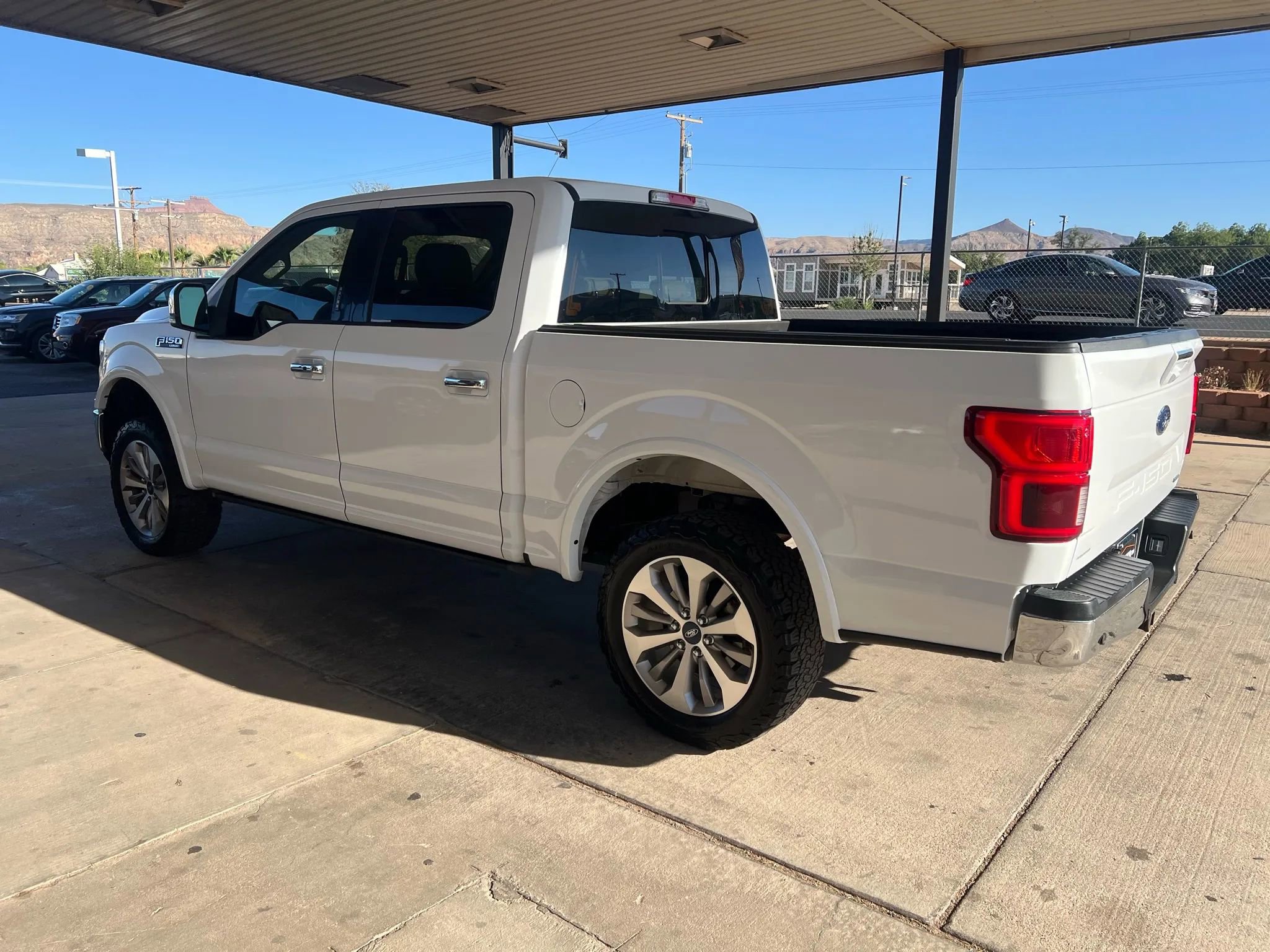 Used 2018 Ford F150 Lariat w/ Equipment Group 502A Luxury image 7