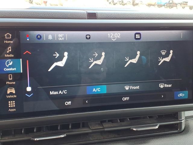 Used 2025 Jeep Gladiator Sport image 12