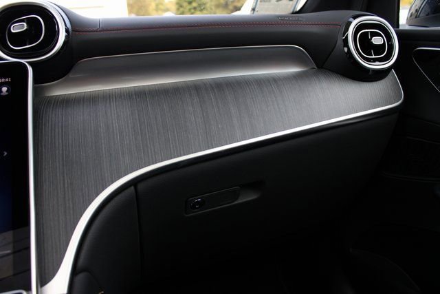 New 2025 Mercedes-Benz GLC 43 AMG 4MATIC image 39