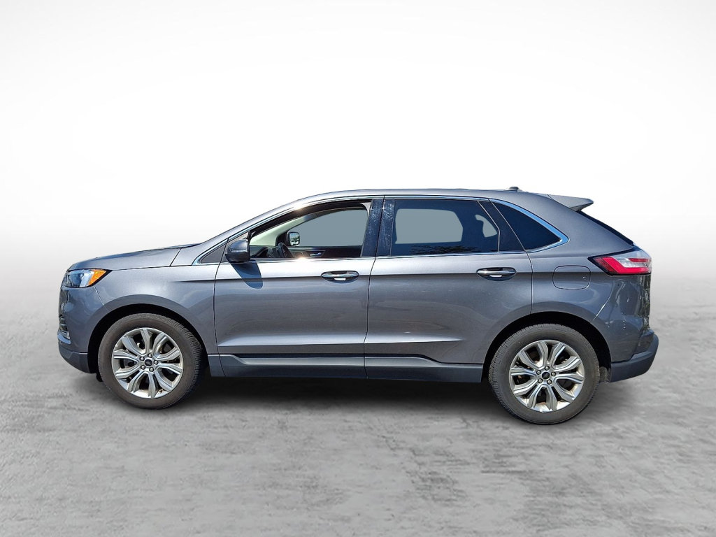 Used 2024 Ford Edge Titanium AWD/4WD image 2