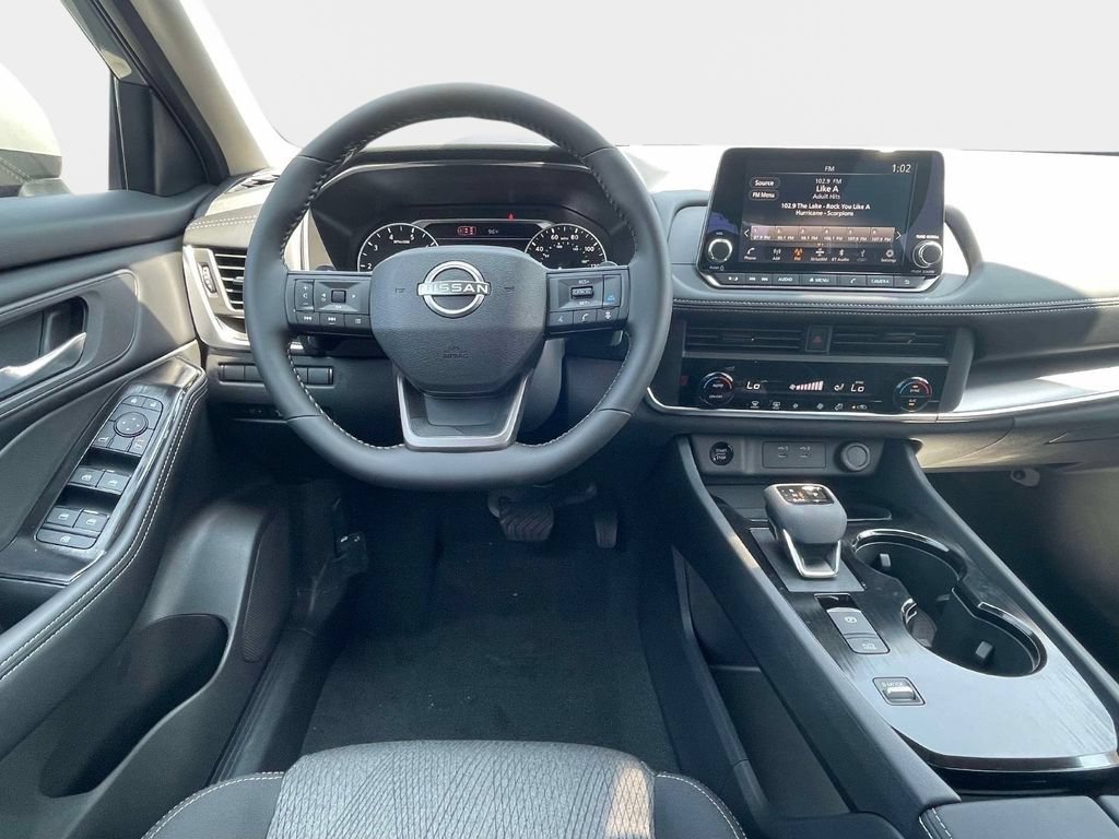 New 2026 Nissan Rogue SV FWD image 12