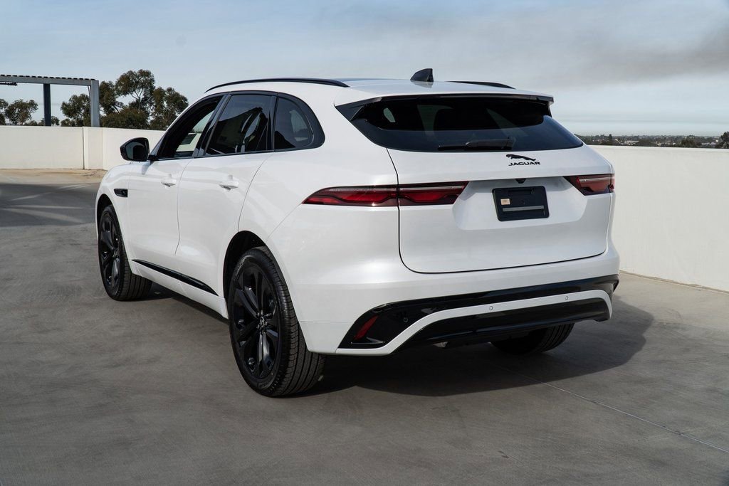 Used 2025 Jaguar F-PACE R-Dynamic S AWD/4WD image 3